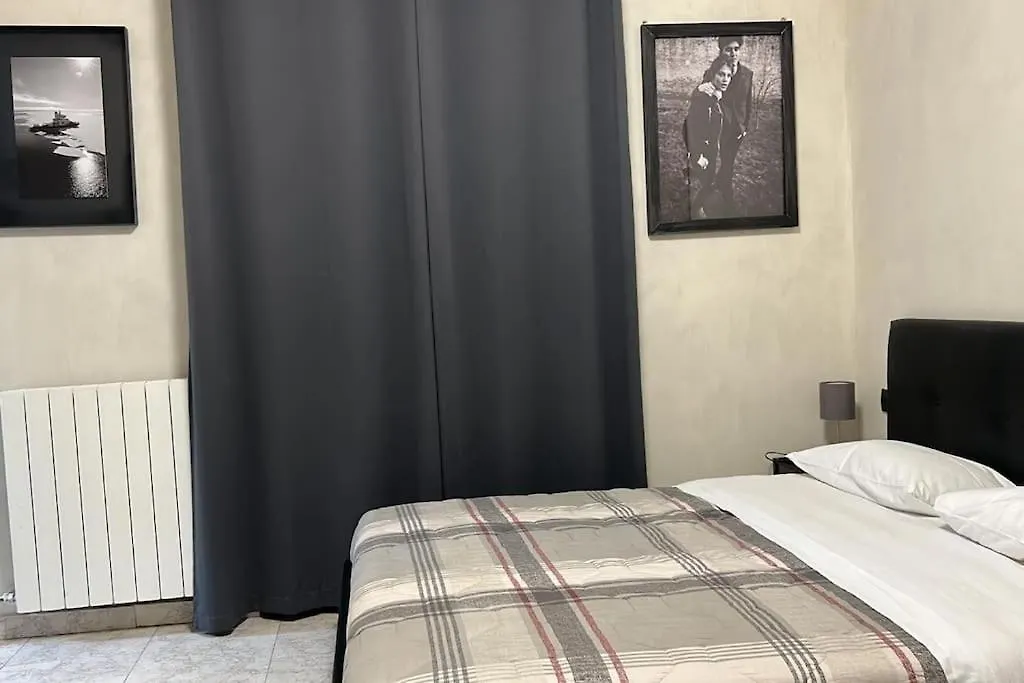 Central Station Studio Flat Milan Italy